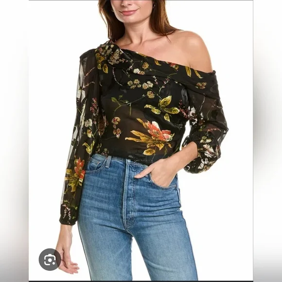 NWOT!ASTR The Label Anthro Reign Floral Print Women's Off The Shoulder Top Small - Picture 1 of 17